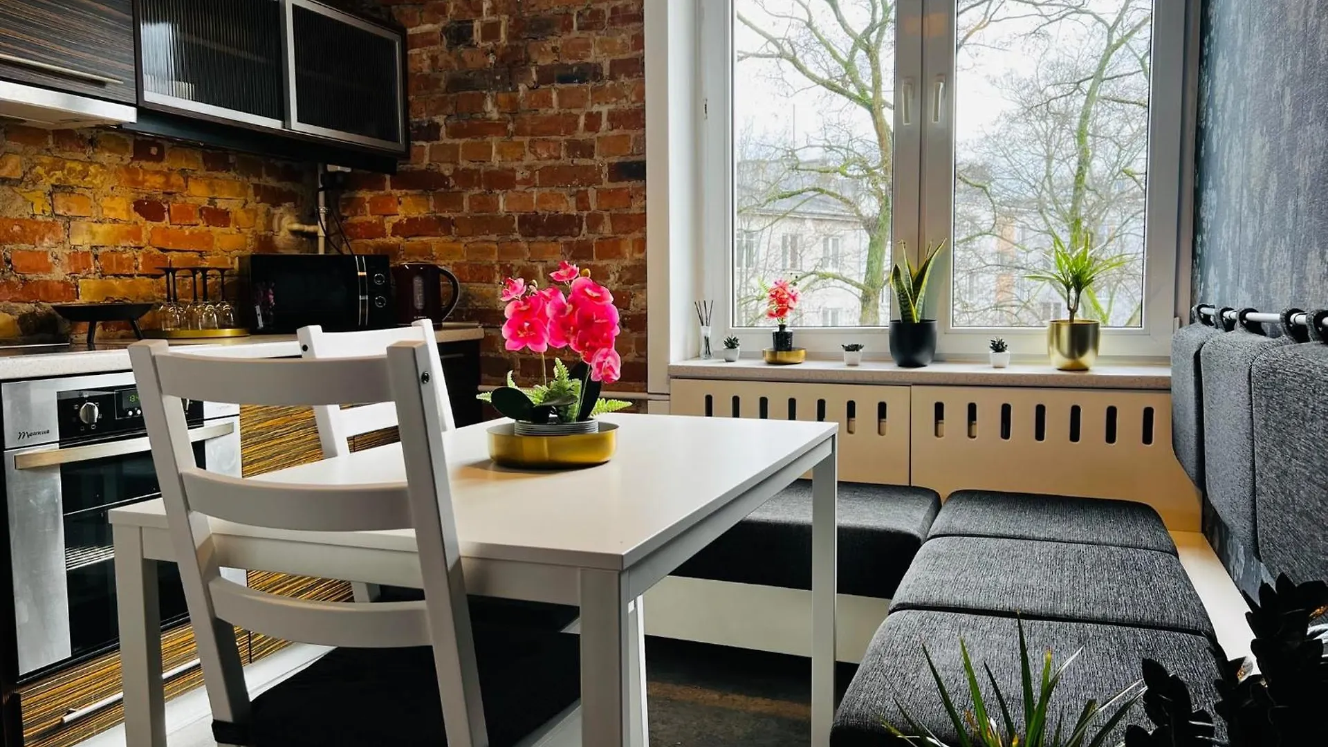 Klimatyczny I Cichy Mokotow Apartment Warsaw Poland